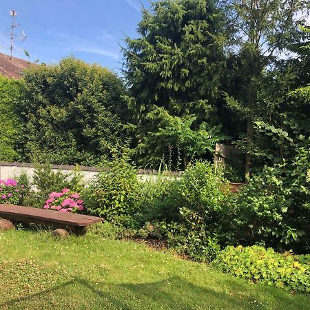 Gaestezimmer Mueller Neuss Exterior photo